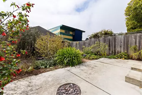 Exterior - 122 Arbor St, San Francisco, CA 94131 photo 7 of 11