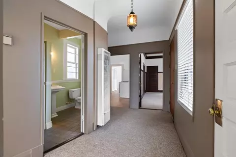 Entry Way - 122 Arbor St, San Francisco, CA 94131 photo 4 of 5