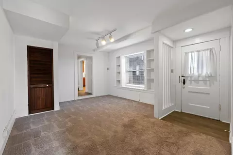 Living - 122 Arbor St, San Francisco, CA 94131 photo 3 of 4