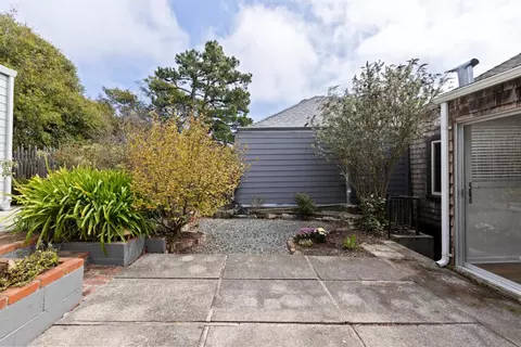 Exterior - 122 Arbor St, San Francisco, CA 94131 photo 9 of 11