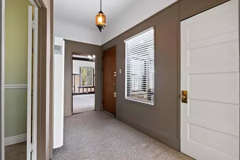 Entry Way - 122 Arbor St, San Francisco, CA 94131 photo 3 of 5