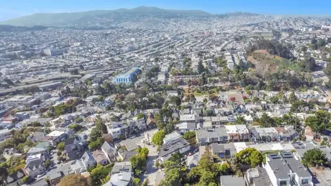 View/Area - 122 Arbor St, San Francisco, CA 94131 photo 1 of 3