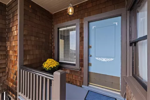 Entry Way - 122 Arbor St, San Francisco, CA 94131 photo 1 of 5