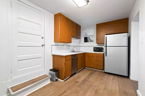 Kitchen - 122 Arbor St, San Francisco, CA 94131 photo 4 of 5