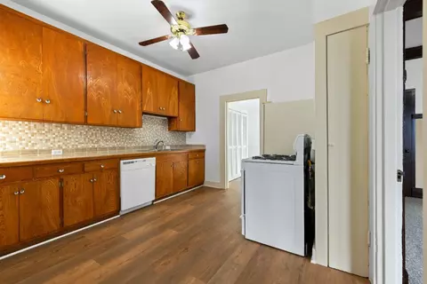 Kitchen - 122 Arbor St, San Francisco, CA 94131 photo 1 of 5
