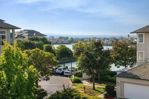 300 Baltic Cir 340, Redwood City, CA 94065