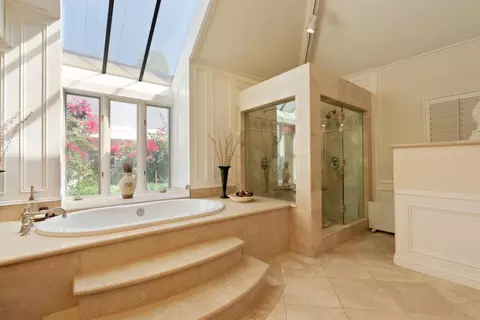 Bath - 24680 Avenida Principal, Salinas, CA 93908 photo 3 of 6