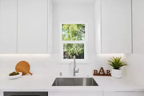 Kitchen - 832 Mary Ct, Campbell, CA 95008 photo 6 of 7