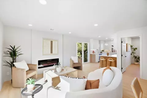 Living - 832 Mary Ct, Campbell, CA 95008 photo 3 of 4