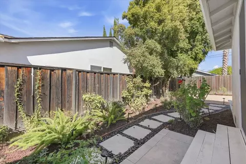 Exterior - 832 Mary Ct, Campbell, CA 95008 photo 7 of 18