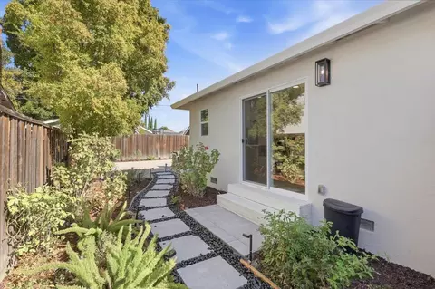 Exterior - 832 Mary Ct, Campbell, CA 95008 photo 6 of 18