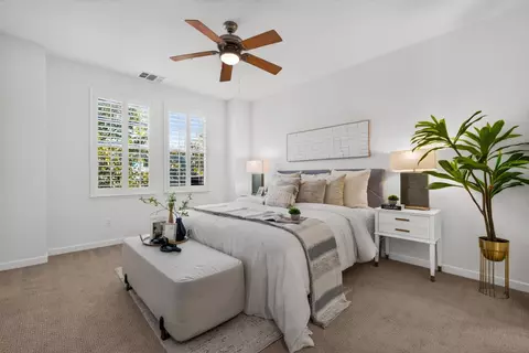 Bedroom - 211 W Evelyn Ave, Mountain View, CA 94041 photo 1 of 4