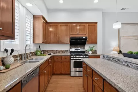 Kitchen - 211 W Evelyn Ave, Mountain View, CA 94041 photo 3 of 3