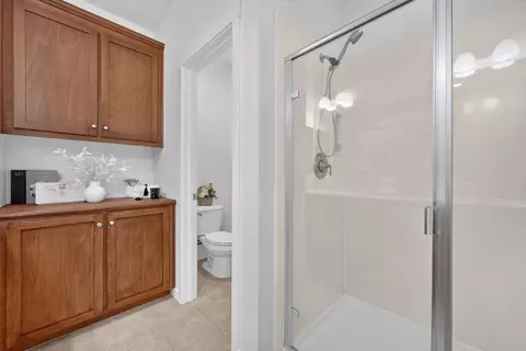 Bath - 211 W Evelyn Ave, Mountain View, CA 94041 photo 3 of 6