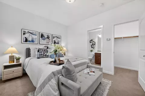 Bedroom - 211 W Evelyn Ave, Mountain View, CA 94041 photo 4 of 4