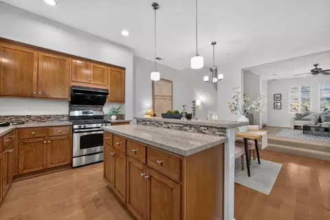 Kitchen - 211 W Evelyn Ave, Mountain View, CA 94041 photo 2 of 3
