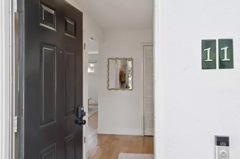 Entry Way - 181 Centre 11, Mountain View, CA 94041 photo 1 of 3