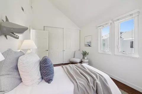 Bedroom - 181 Centre 11, Mountain View, CA 94041 photo 3 of 3