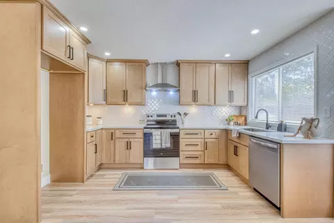Kitchen - 931 Hancock St, Salinas, CA 93906 photo 1 of 3