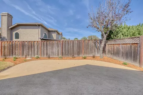 Exterior - 931 Hancock St, Salinas, CA 93906 photo 4 of 7