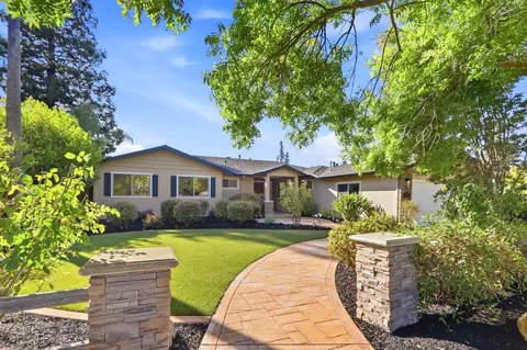 227 Belgatos Rd, Los Gatos, CA 95032