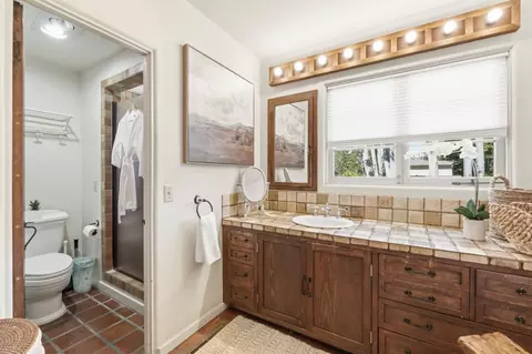 Bath - 24613 Upper Trl, Carmel, CA 93923 photo 2 of 4