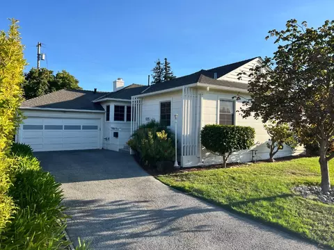 125 Arrowood Ln, San Mateo, CA 94403