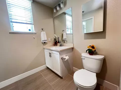 Bath - 295 Baja Rose St, Milpitas, CA 95035 photo 2 of 3