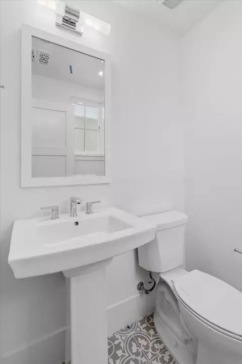 Bath - 38451 Amaranto St, Newark, CA 94560 photo 1 of 7