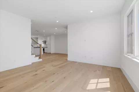 Living - 38451 Amaranto St, Newark, CA 94560 photo 2 of 3