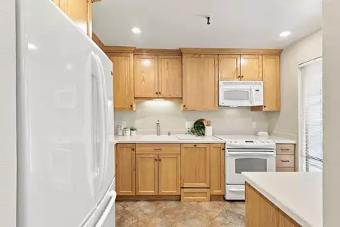 Kitchen - 49 Showers Dr E145, Mountain View, CA 94040 photo 1 of 4