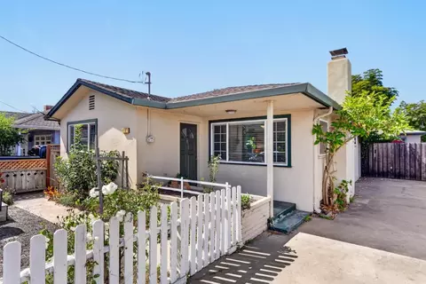 4191 Portola Dr, Santa Cruz, CA 95062
