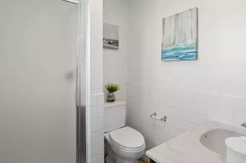 Bath - 209 Elder Ave, Millbrae, CA 94030 photo 4 of 5