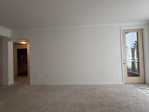 Living - 9263 Regents Rd B301, La Jolla, CA 92037 photo 5 of 7