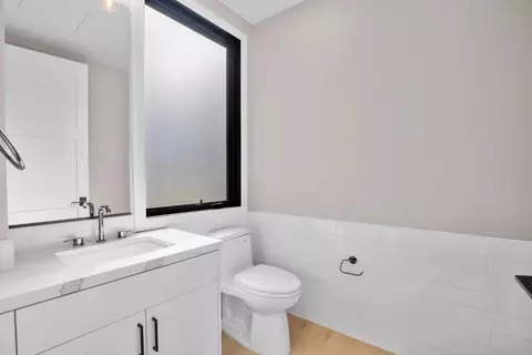 Bath - 223 Hope St, Mountain View, CA 94041 photo 10 of 11