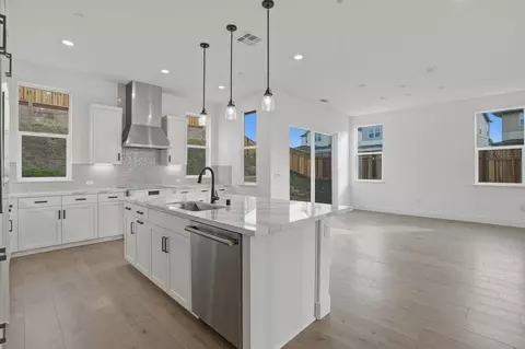 Kitchen - 1901 Michael Ave, Dublin, CA 94568 photo 2 of 3