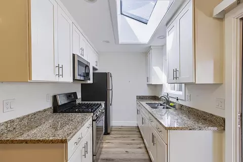 Kitchen - 148 Walker Dr, Mountain View, CA 94043 photo 2 of 3