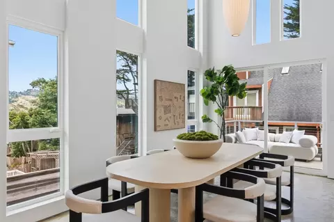 Dining - 1375 Livingston Ave, Pacifica, CA 94044 photo 1 of 3