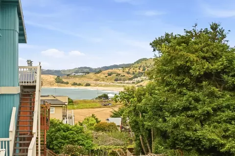 View/Area - 1375 Livingston Ave, Pacifica, CA 94044 photo 3 of 4
