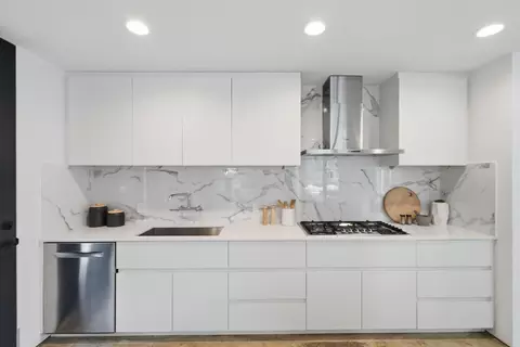 Kitchen - 1375 Livingston Ave, Pacifica, CA 94044 photo 2 of 5