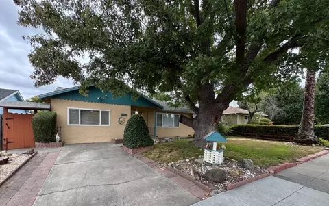 894 Hazelnut Ct, Sunnyvale, CA 94087