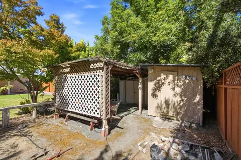 Exterior - 894 Hazelnut Ct, Sunnyvale, CA 94087 photo 15 of 15