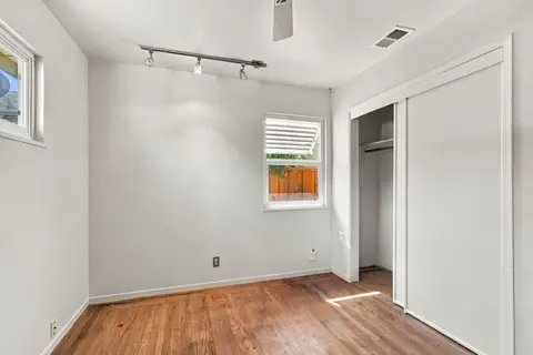 Bedroom - 894 Hazelnut Ct, Sunnyvale, CA 94087 photo 3 of 6