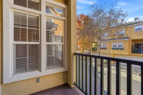Exterior - 3657 Dickenson Cmn, Fremont, CA 94538 photo 4 of 9