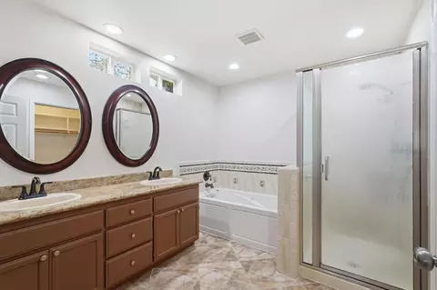 Bath - 3657 Dickenson Cmn, Fremont, CA 94538 photo 3 of 3