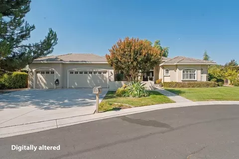 25 Jess Ct, Hollister, CA 95023
