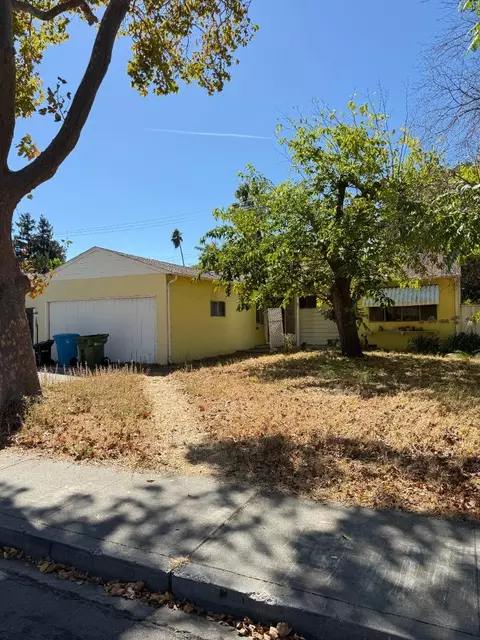 1940 Briarwood Dr, Santa Clara, CA 95051