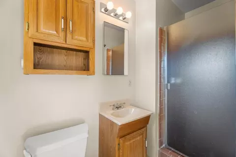 Bath - 76 Smithwood St, Milpitas, CA 95035 photo 3 of 3