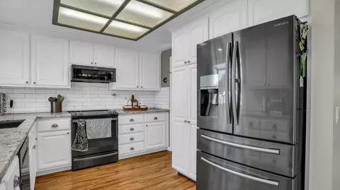 Kitchen - 7385 Thayer Ct, Gilroy, CA 95020 photo 8 of 8