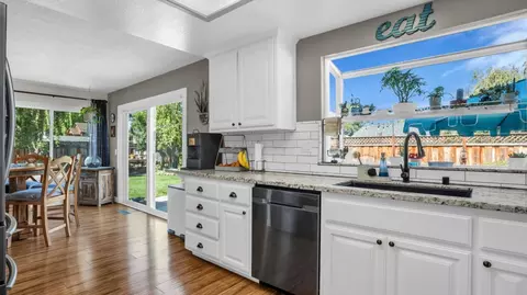 Kitchen - 7385 Thayer Ct, Gilroy, CA 95020 photo 2 of 8